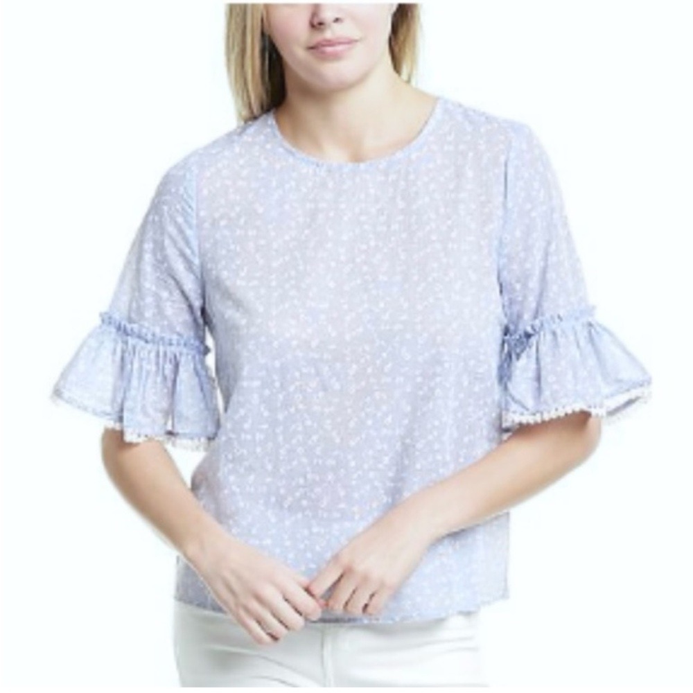 COURT & ROWE Anthropologie Size Large Light Blue Floral Blouse Ruffle Sleeves
